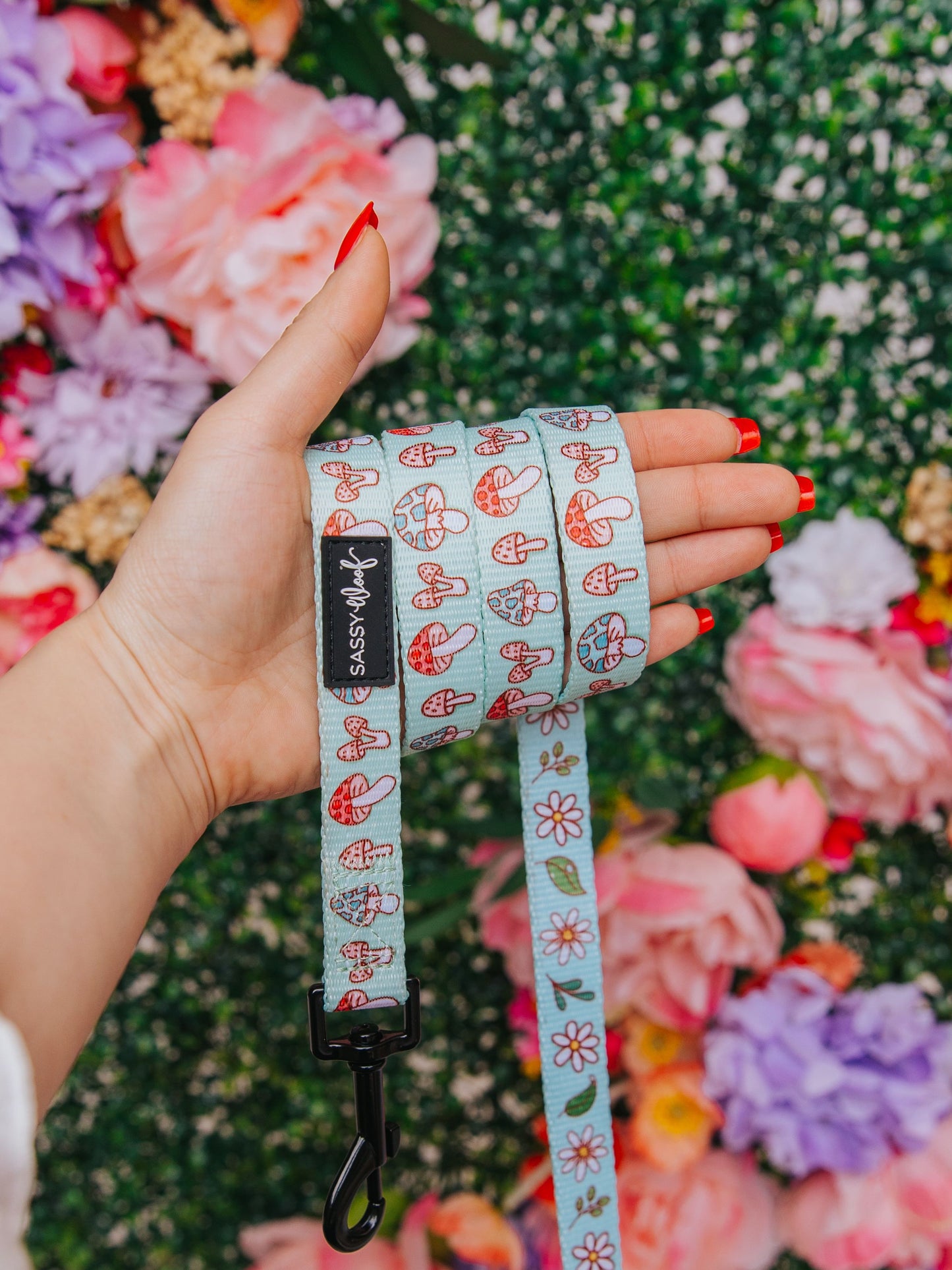 Sassy Woof Shrooms & Blooms Leash