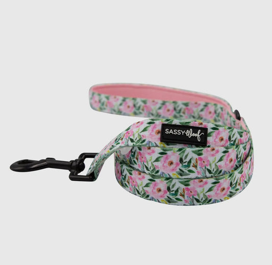 Sassy Woof Magnolia Leash
